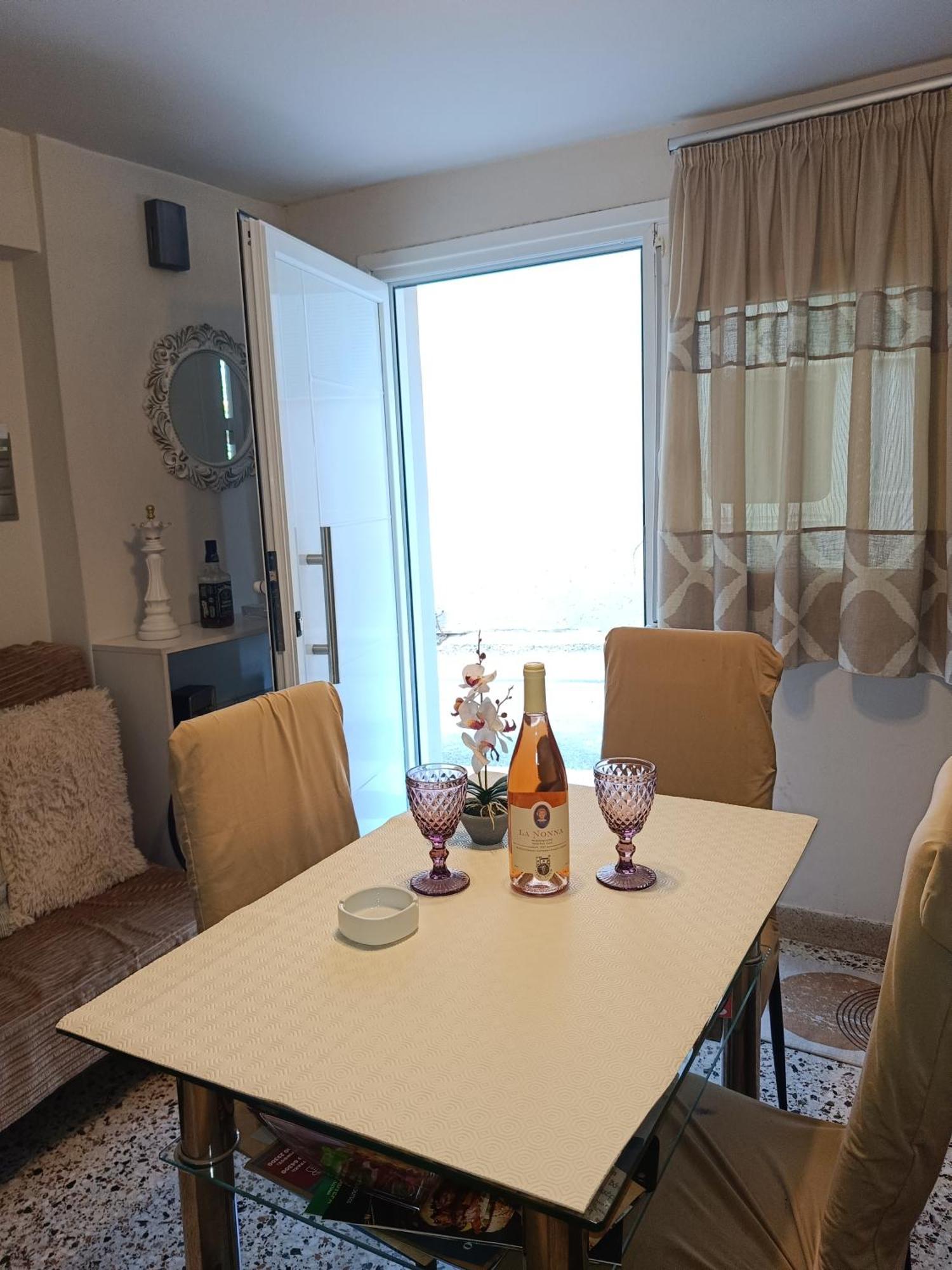 Marina'S Seacret Apartment Corinto Exterior foto